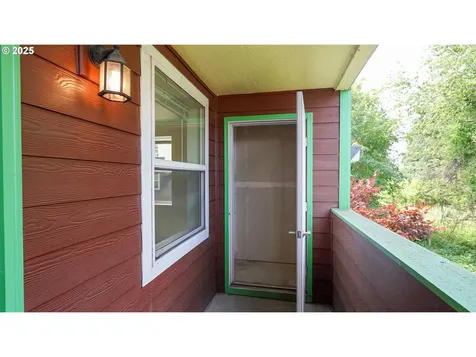 9234 SE Division Street Portland OR 97266