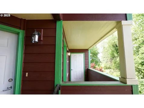 9234 SE Division Street Portland OR 97266
