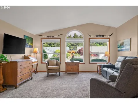 4065 Munsel Creek Drive Florence OR 97439