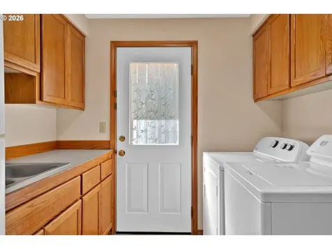 4065 Munsel Creek Drive Florence OR 97439