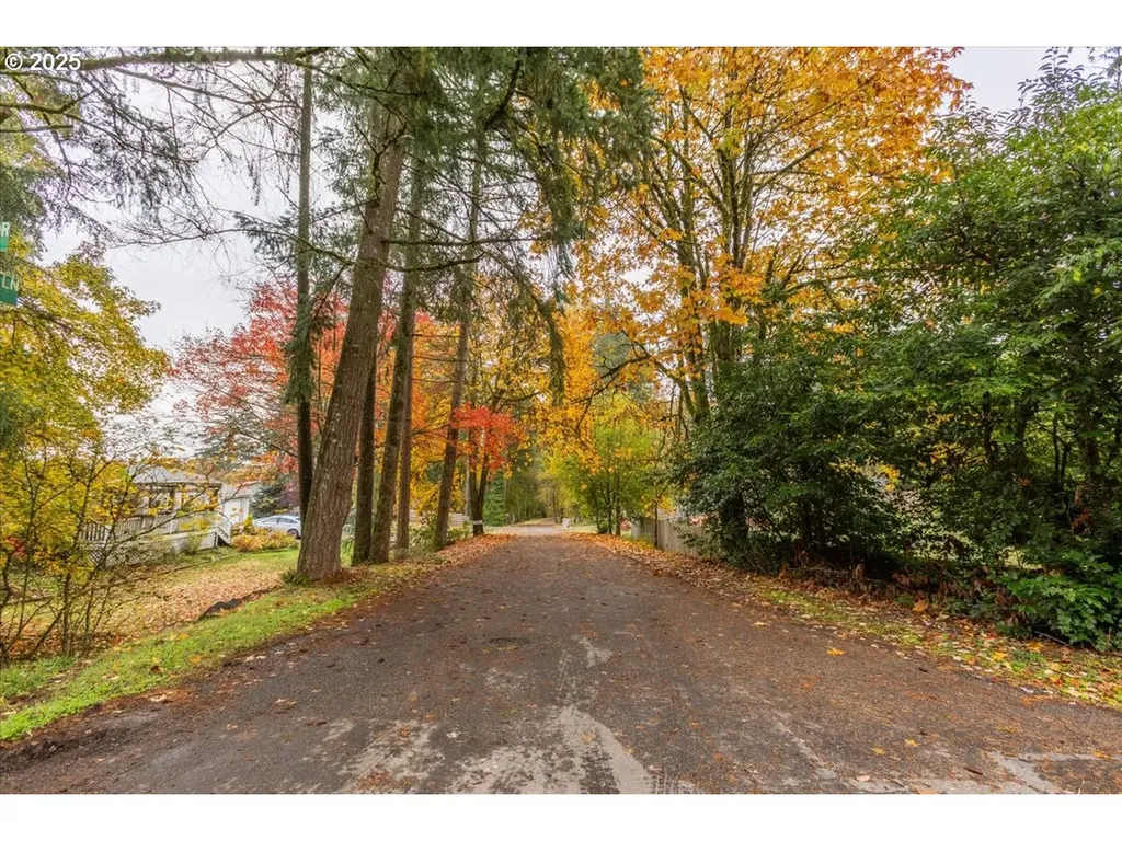NW Miller Lane Albany OR 97321