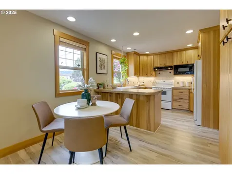 5818 SW Boundary Street Portland OR 97221
