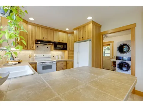 5818 SW Boundary Street Portland OR 97221