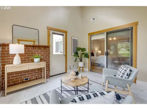 5818 SW Boundary Street Portland OR 97221