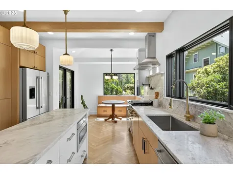 1036 SE Sellwood Boulevard Portland OR 97202