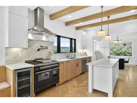 1036 SE Sellwood Boulevard Portland OR 97202