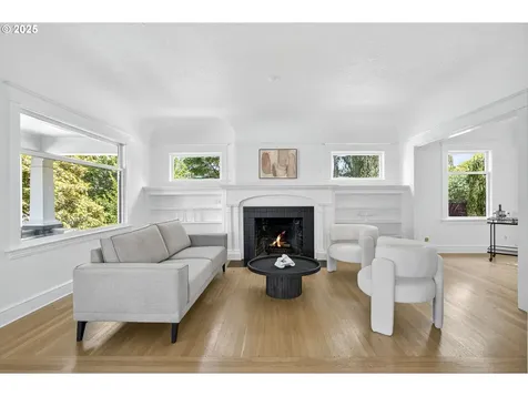 1036 SE Sellwood Boulevard Portland OR 97202