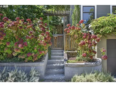 1036 SE Sellwood Boulevard Portland OR 97202