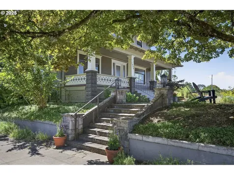1036 SE Sellwood Boulevard Portland OR 97202