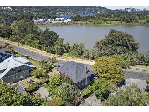 1036 SE Sellwood Boulevard Portland OR 97202