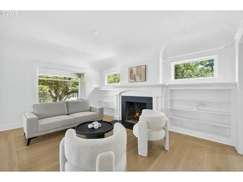 1036 SE Sellwood Boulevard Portland OR 97202