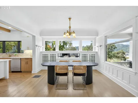 1036 SE Sellwood Boulevard Portland OR 97202
