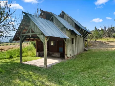 48212 Clear Creek Road Halfway OR 97834