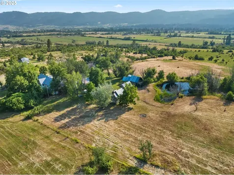 48212 Clear Creek Road Halfway OR 97834