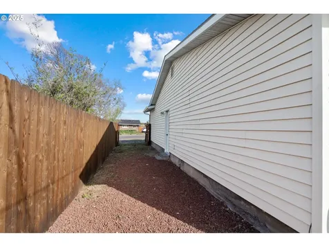 3122 SW Isaac Avenue Pendleton OR 97801