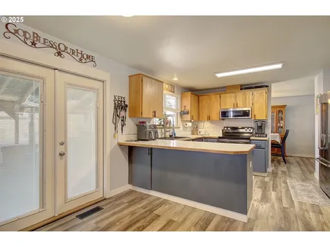9511 NE 133rd Avenue Vancouver WA 98682