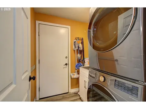 9511 NE 133rd Avenue Vancouver WA 98682