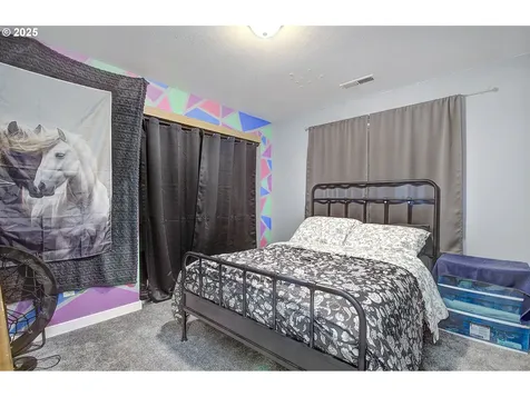 9511 NE 133rd Avenue Vancouver WA 98682