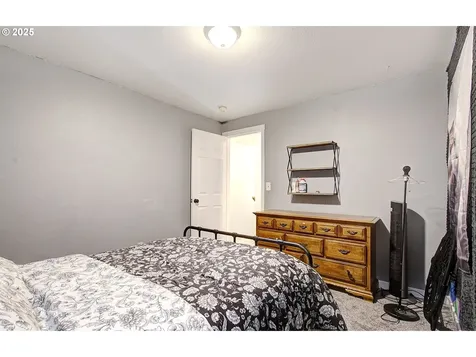 9511 NE 133rd Avenue Vancouver WA 98682