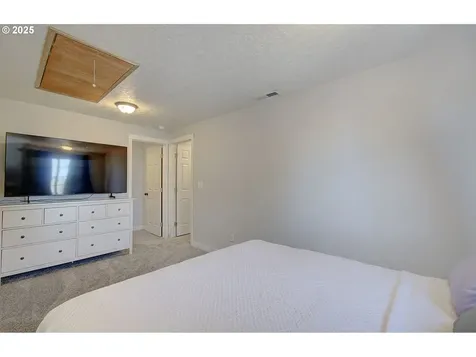 9511 NE 133rd Avenue Vancouver WA 98682