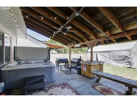 9511 NE 133rd Avenue Vancouver WA 98682