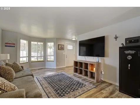 9511 NE 133rd Avenue Vancouver WA 98682