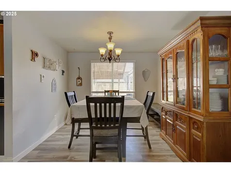 9511 NE 133rd Avenue Vancouver WA 98682