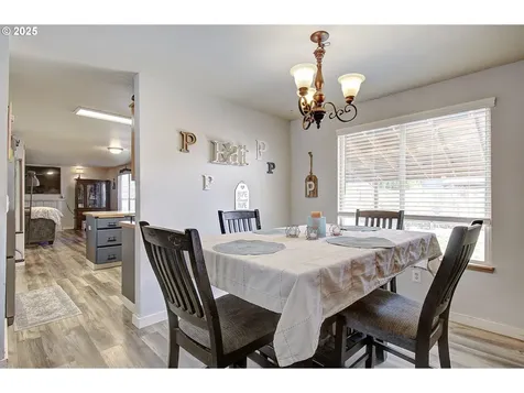 9511 NE 133rd Avenue Vancouver WA 98682