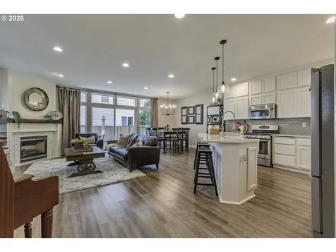 2084 SE 48th Avenue Hillsboro OR 97123