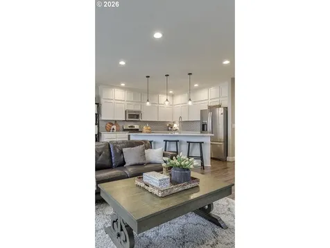 2084 SE 48th Avenue Hillsboro OR 97123