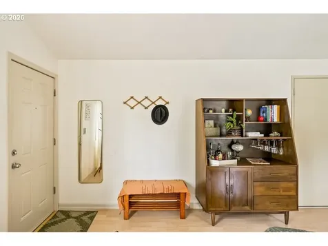 636 SE 84th Avenue Portland OR 97216