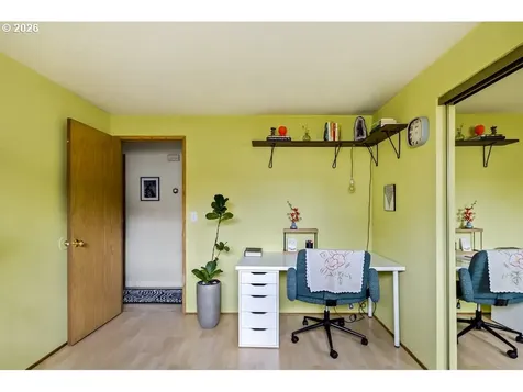 636 SE 84th Avenue Portland OR 97216