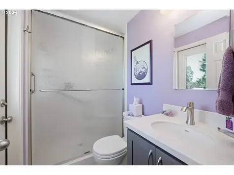 27805 Green Oaks Drive Eugene OR 97402