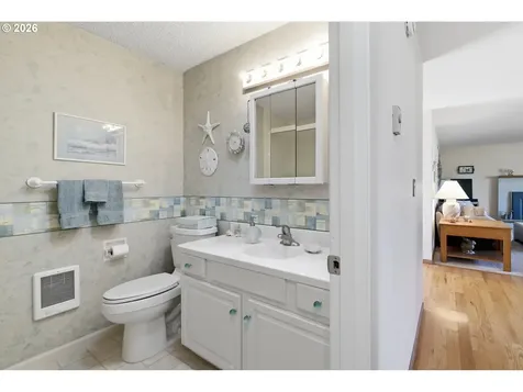 27805 Green Oaks Drive Eugene OR 97402
