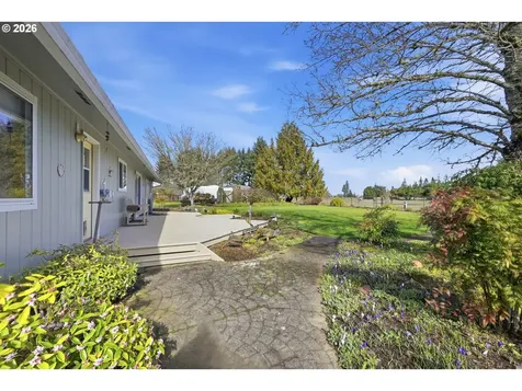 27805 Green Oaks Drive Eugene OR 97402