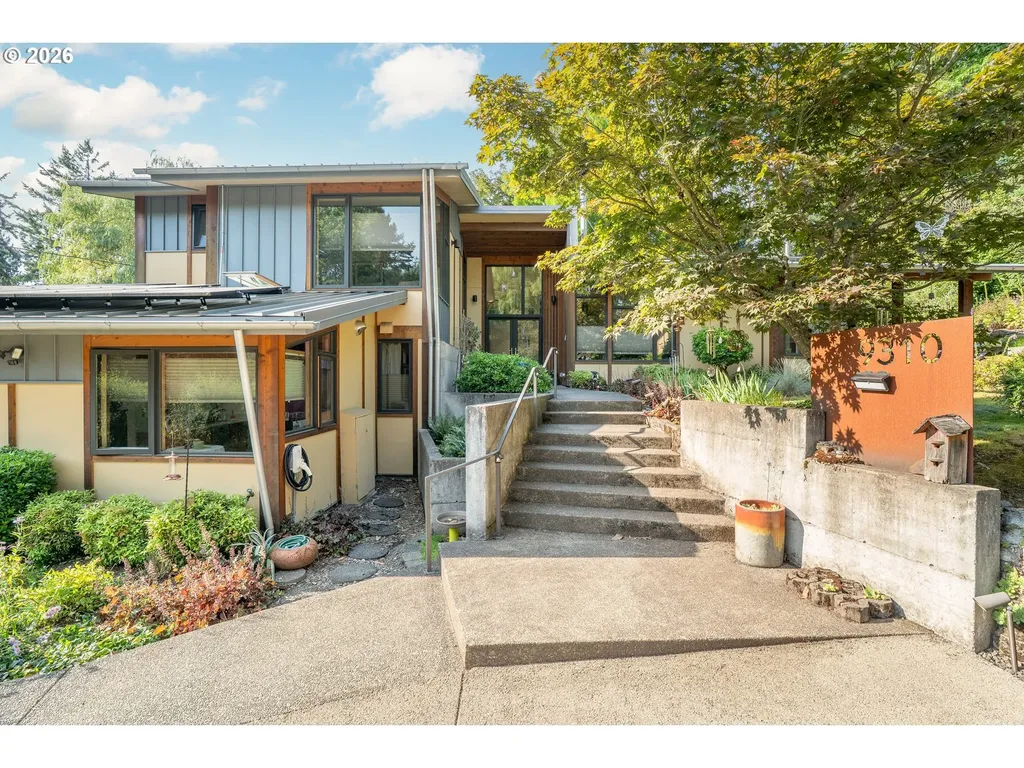 9310 SW 8th Drive Portland OR 97219