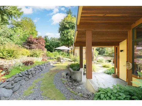 9310 SW 8th Drive Portland OR 97219