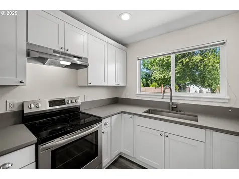13425 SW 3rd Street Beaverton OR 97005