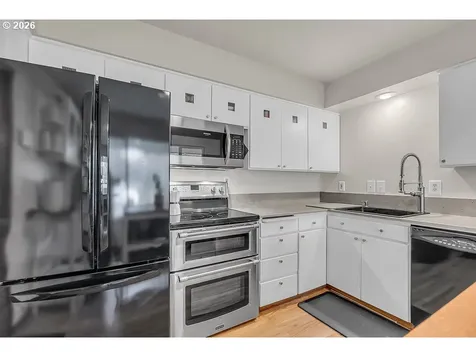 13417 SW 61st Avenue Portland OR 97219