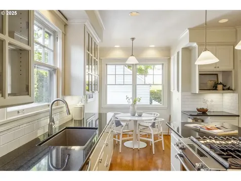 2722 NE 22nd Avenue Portland OR 97212