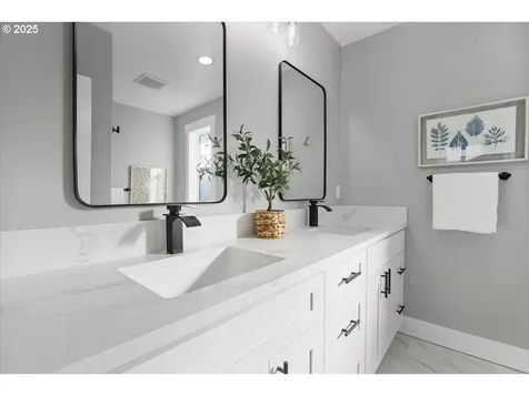 1650 Chemawa Road Keizer OR 97303