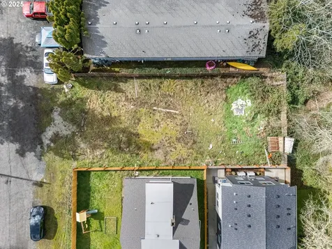 9165 NE Oregon Street Portland OR 97220
