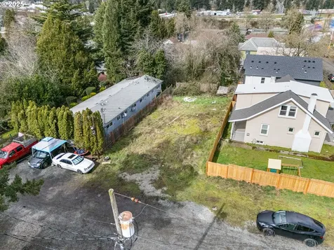9165 NE Oregon Street Portland OR 97220