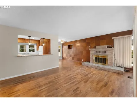 1740 NW Lynwood Street Roseburg OR 97471