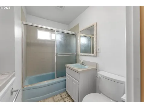 1740 NW Lynwood Street Roseburg OR 97471