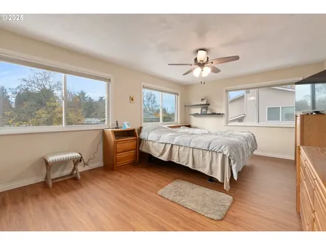 2746 Harlow Road Eugene OR 97401