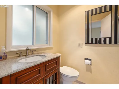 2746 Harlow Road Eugene OR 97401