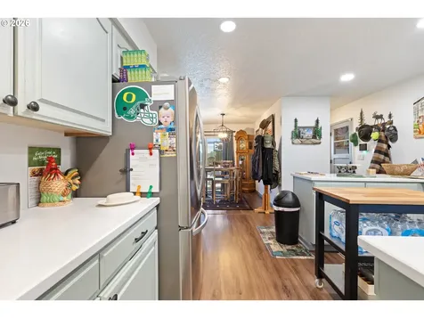 2025 NW Delridge Avenue Roseburg OR 97471