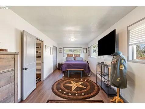 2025 NW Delridge Avenue Roseburg OR 97471