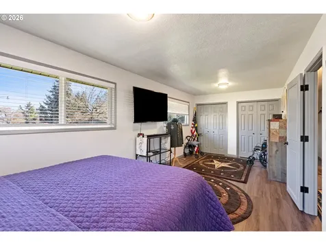 2025 NW Delridge Avenue Roseburg OR 97471